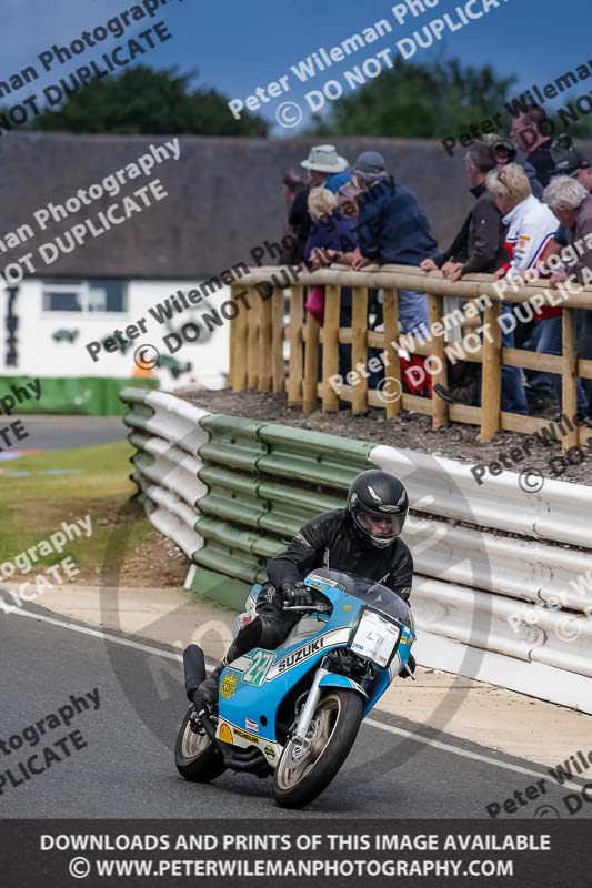 Vintage motorcycle club;eventdigitalimages;mallory park;mallory park trackday photographs;no limits trackdays;peter wileman photography;trackday digital images;trackday photos;vmcc festival 1000 bikes photographs